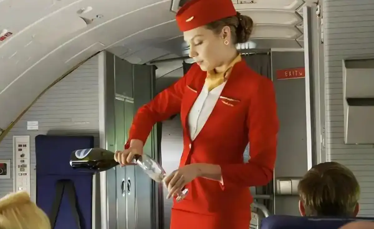 《法国空乘4》资源下载-法版高清全集完整版在线观看-法国空乘4免费未删减HD画质-4K无广告在线播放